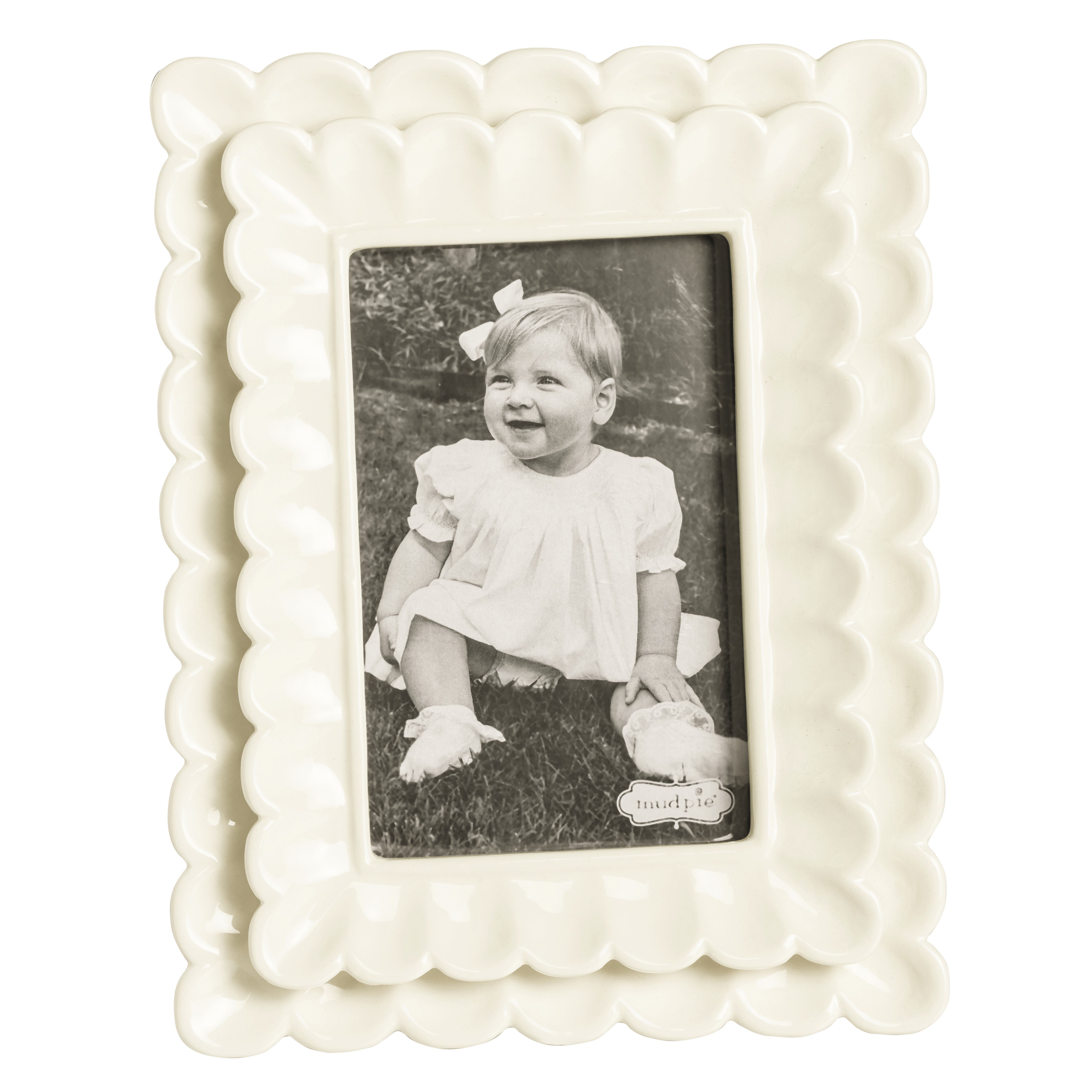 Small Scalloped Frame