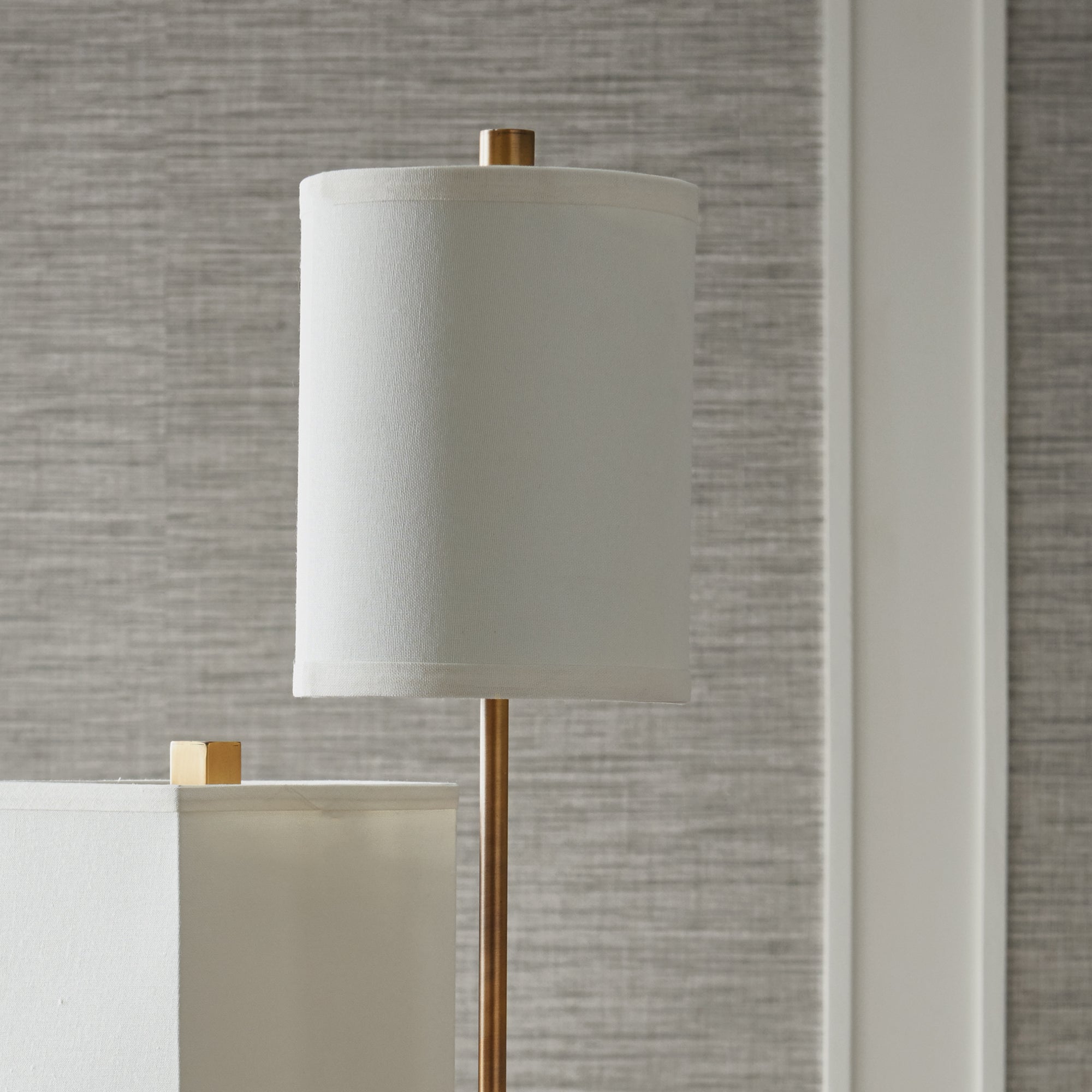 Sara Sideboard Lamp - View 4