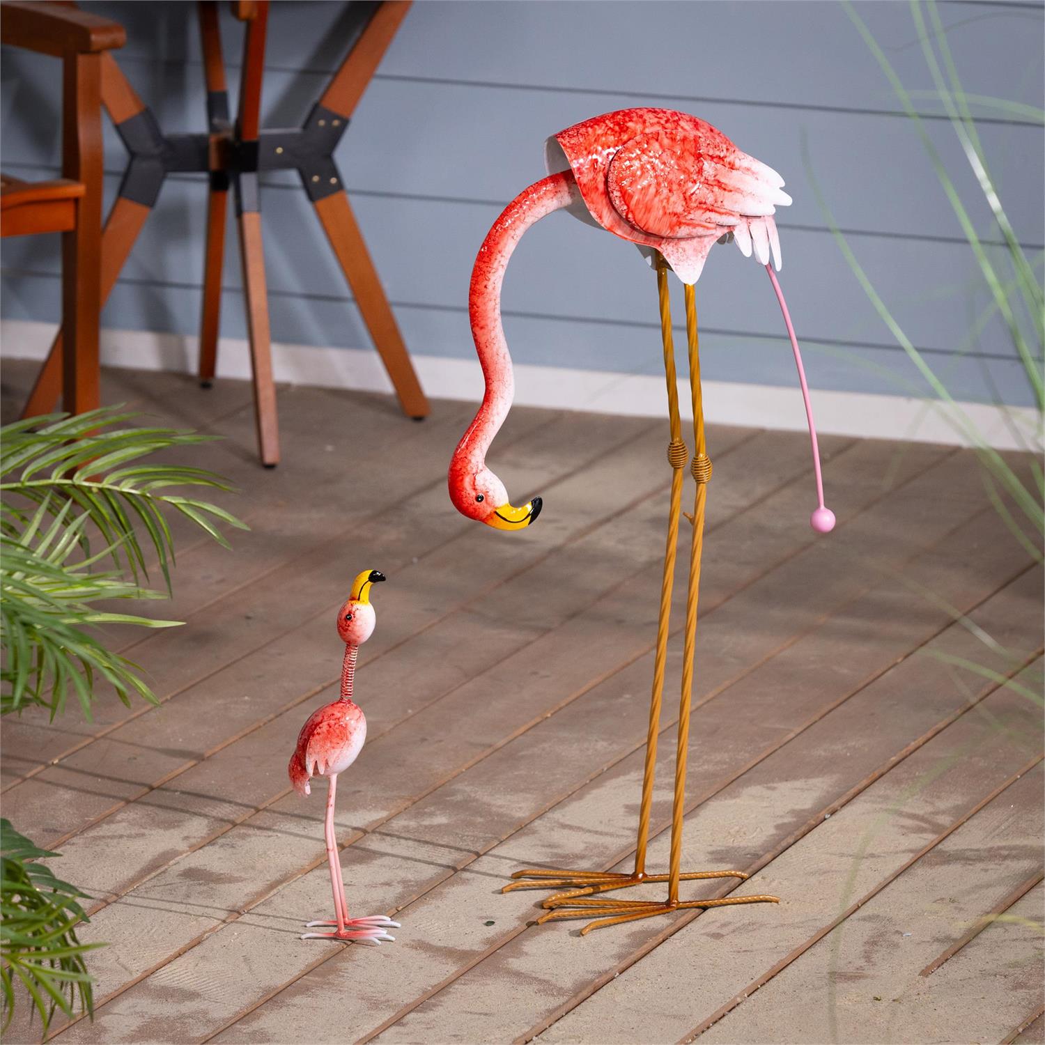 Metal Flamingo Mom Balancer with Wobbly Baby Statue Set
