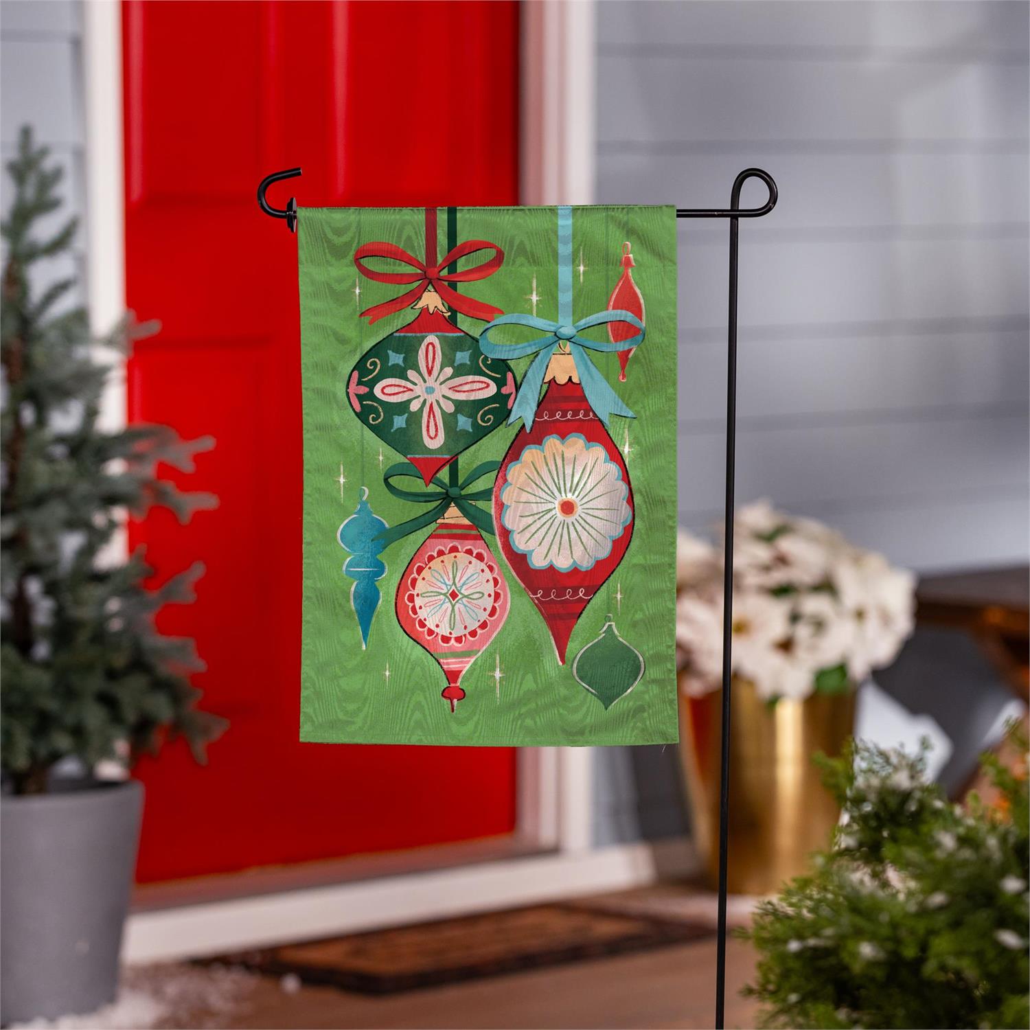 Heartfelt Cheer Ornaments Moire Garden Flag