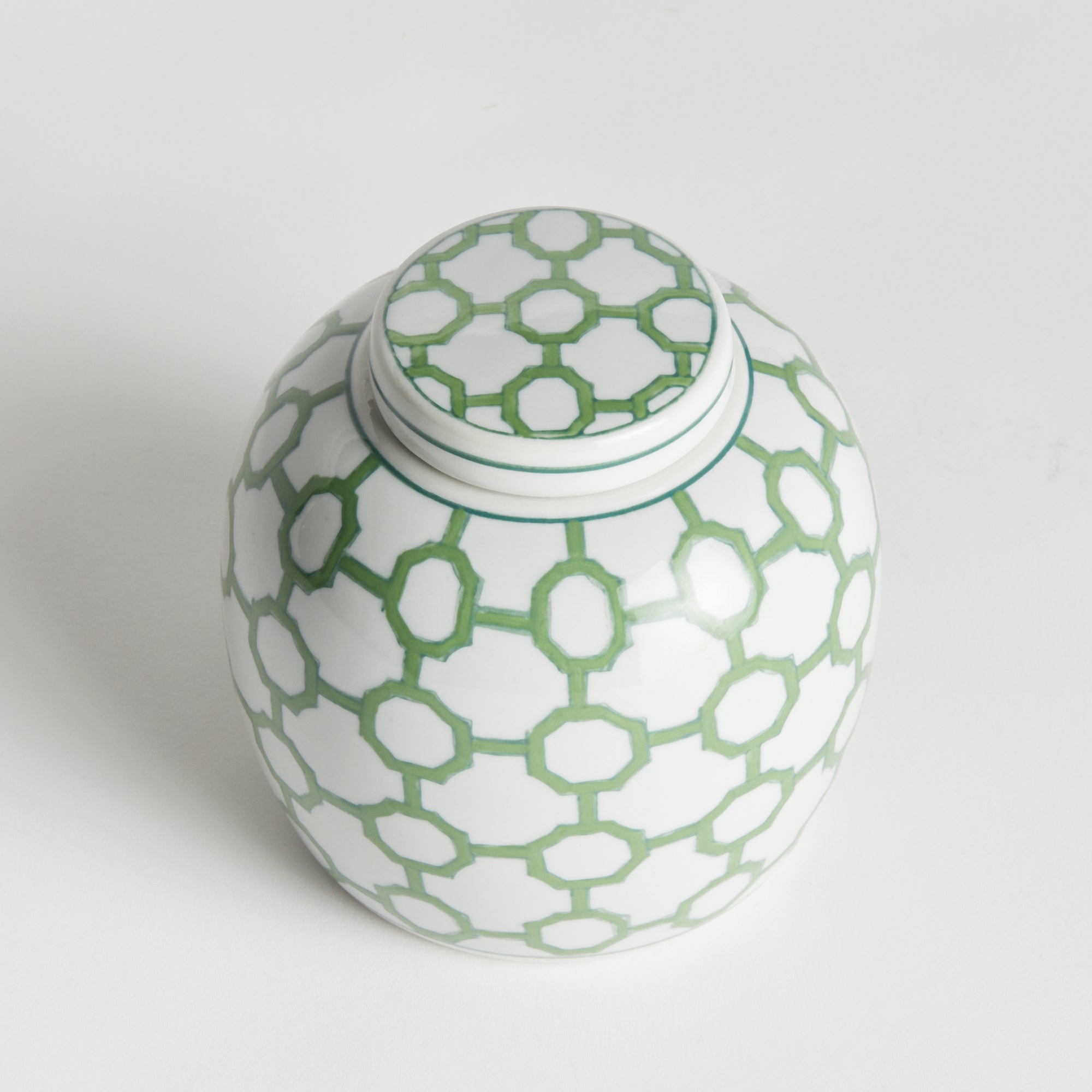 IMPERIAL LINK LIDDED JAR - view 2