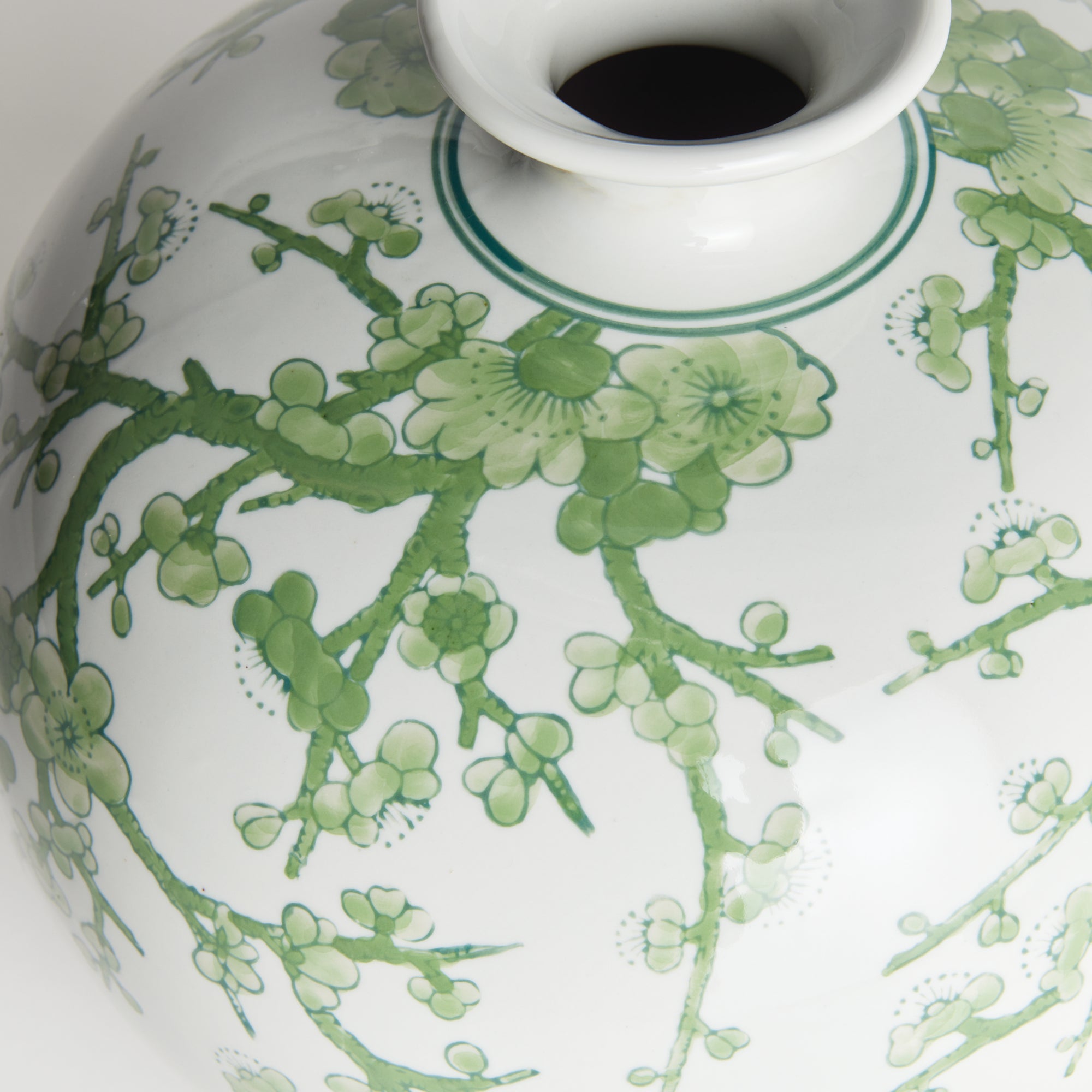 IMPERIAL EMPRESS VASE - view 3