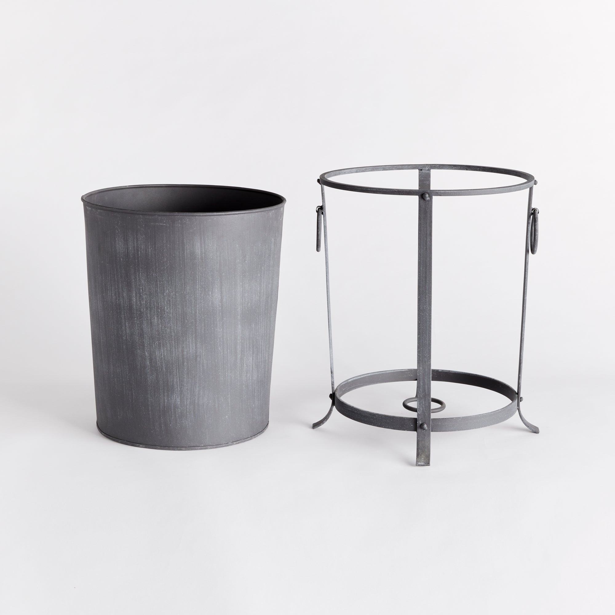 OBERON PLANTER MEDIUM - view 3