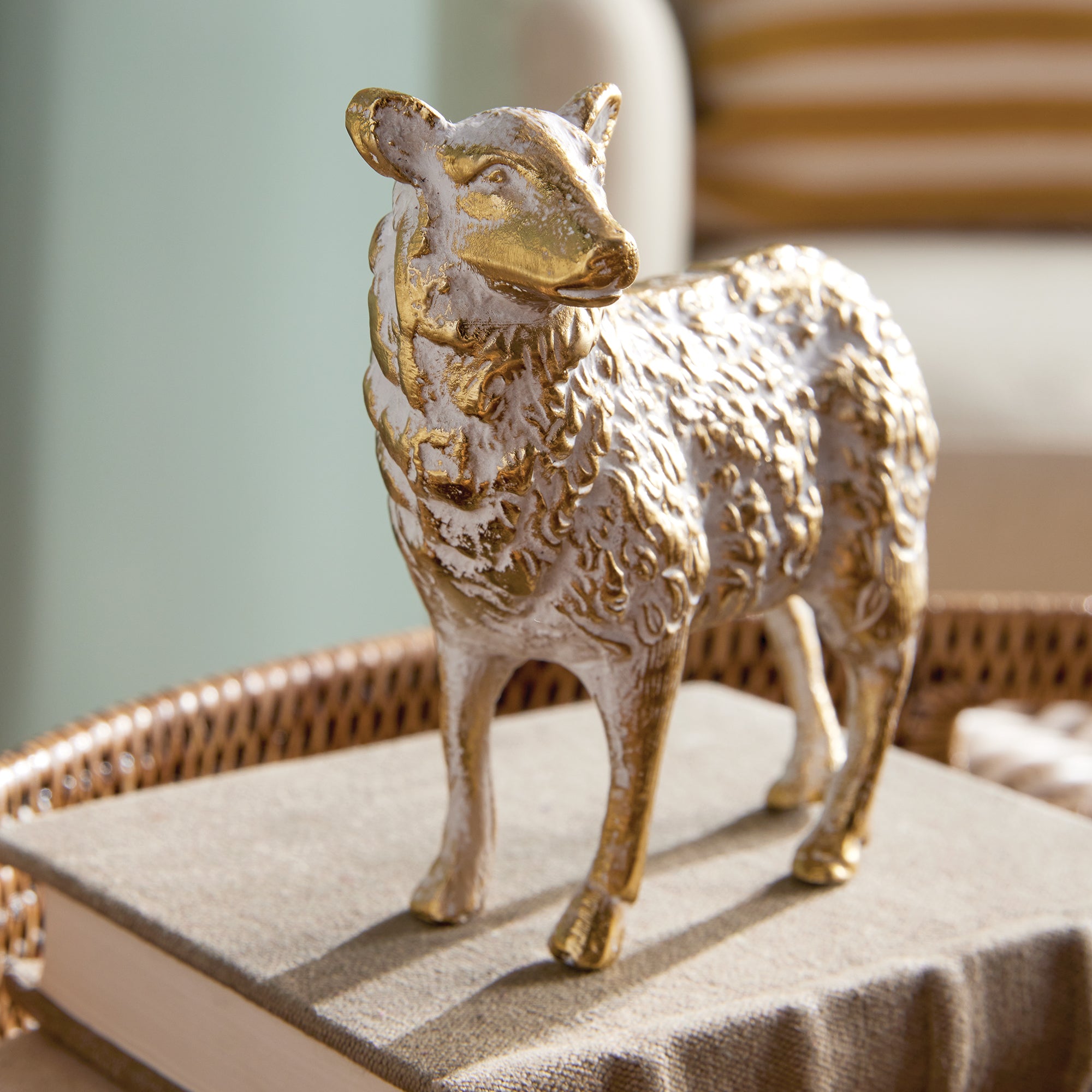 TUFTON SHEEP SCULPTURE - view 7