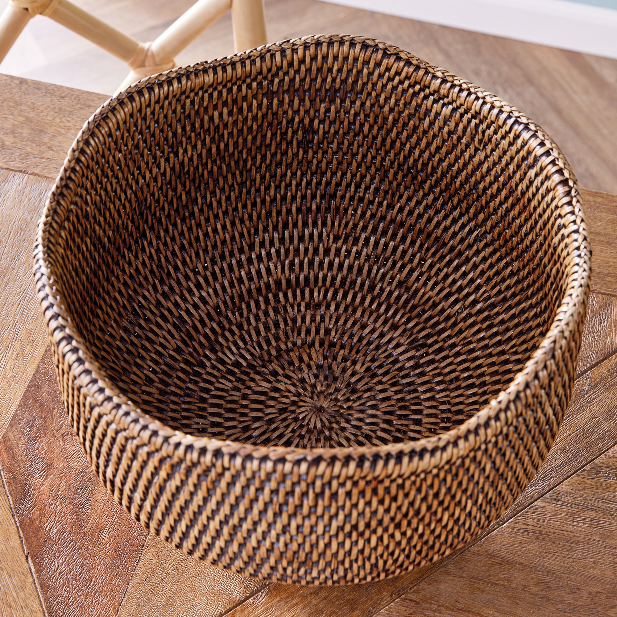BURMA RATTAN  FOOTED CACHEPOT - view 4