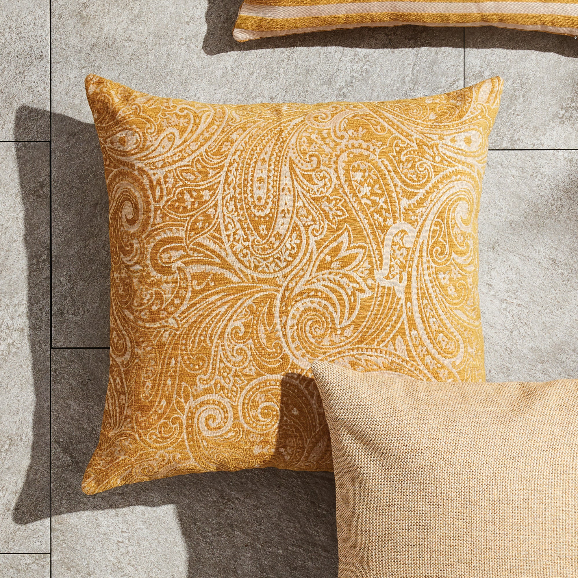 YARA SQUARE INDOOR-OUTDOOR PILLOW 24" - view 7