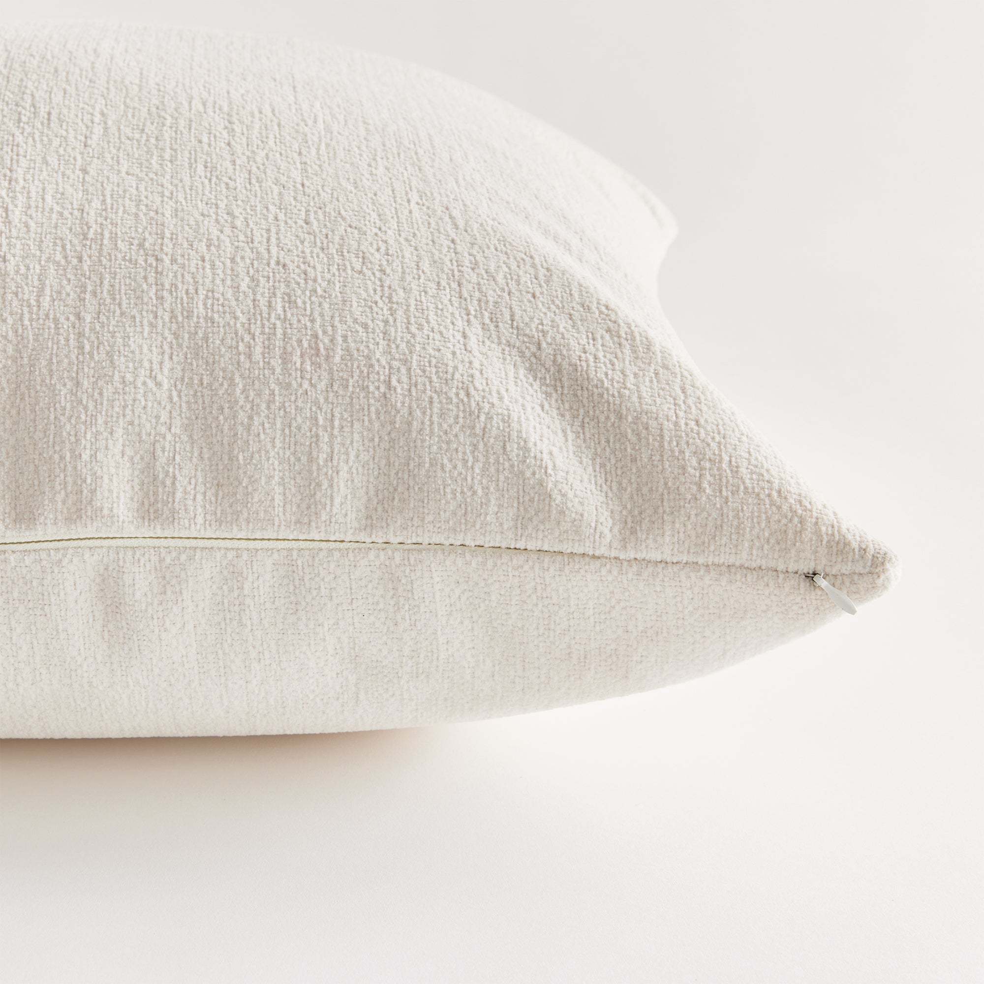 COOPER SQUARE INDOOR-OUTDOOR PILLOW 20" - view 4