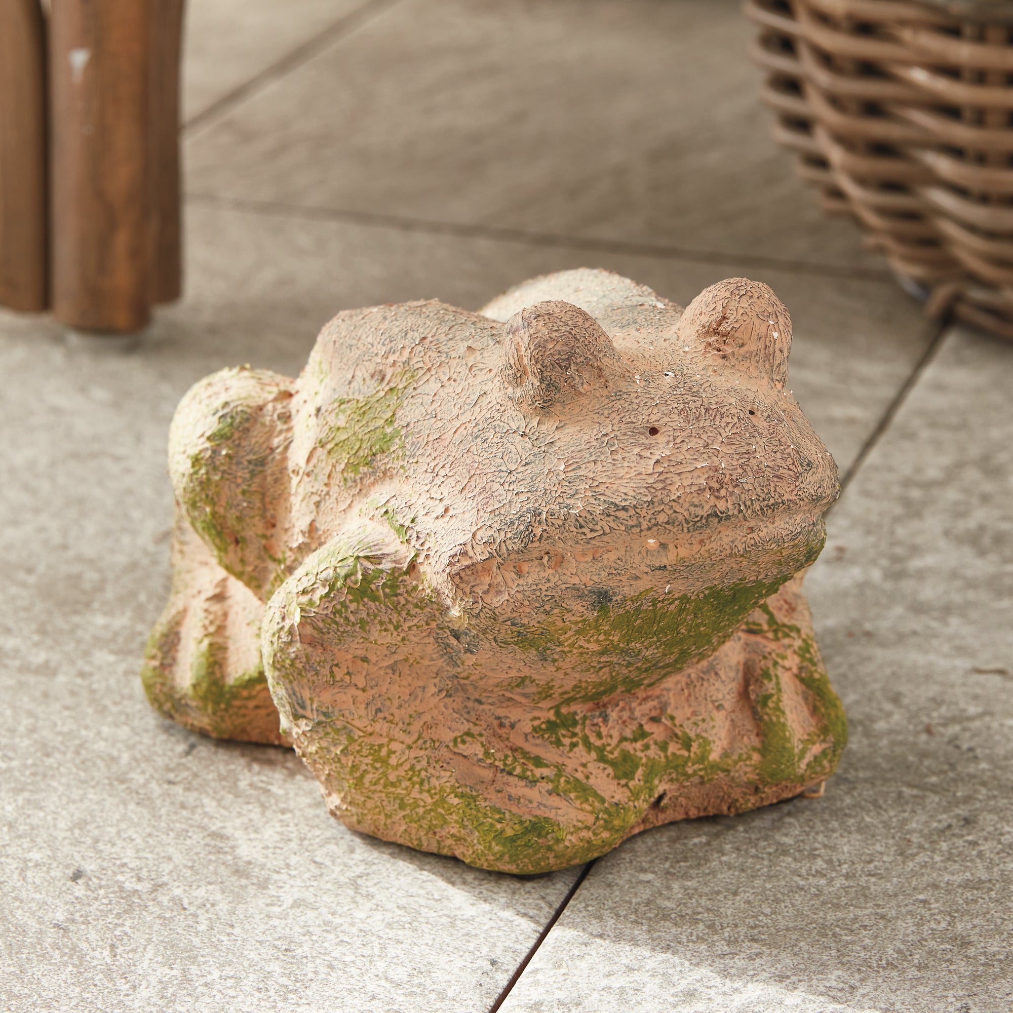 WEATHERED GARDEN FROG - view 5