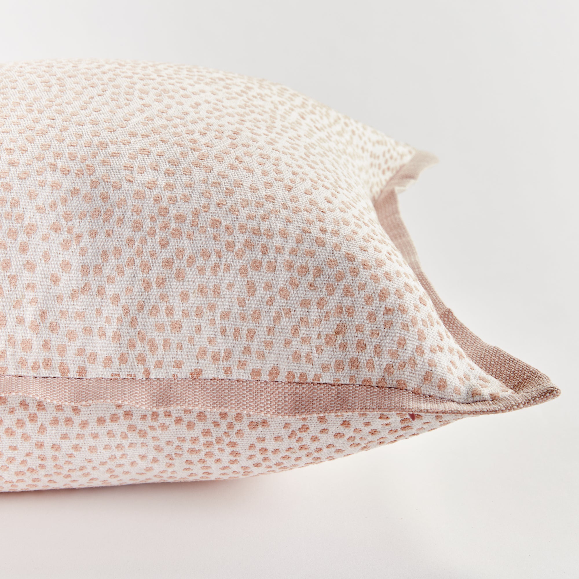 BRITT SQUARE INDOOR-OUTDOOR PILLOW 20" - view 4