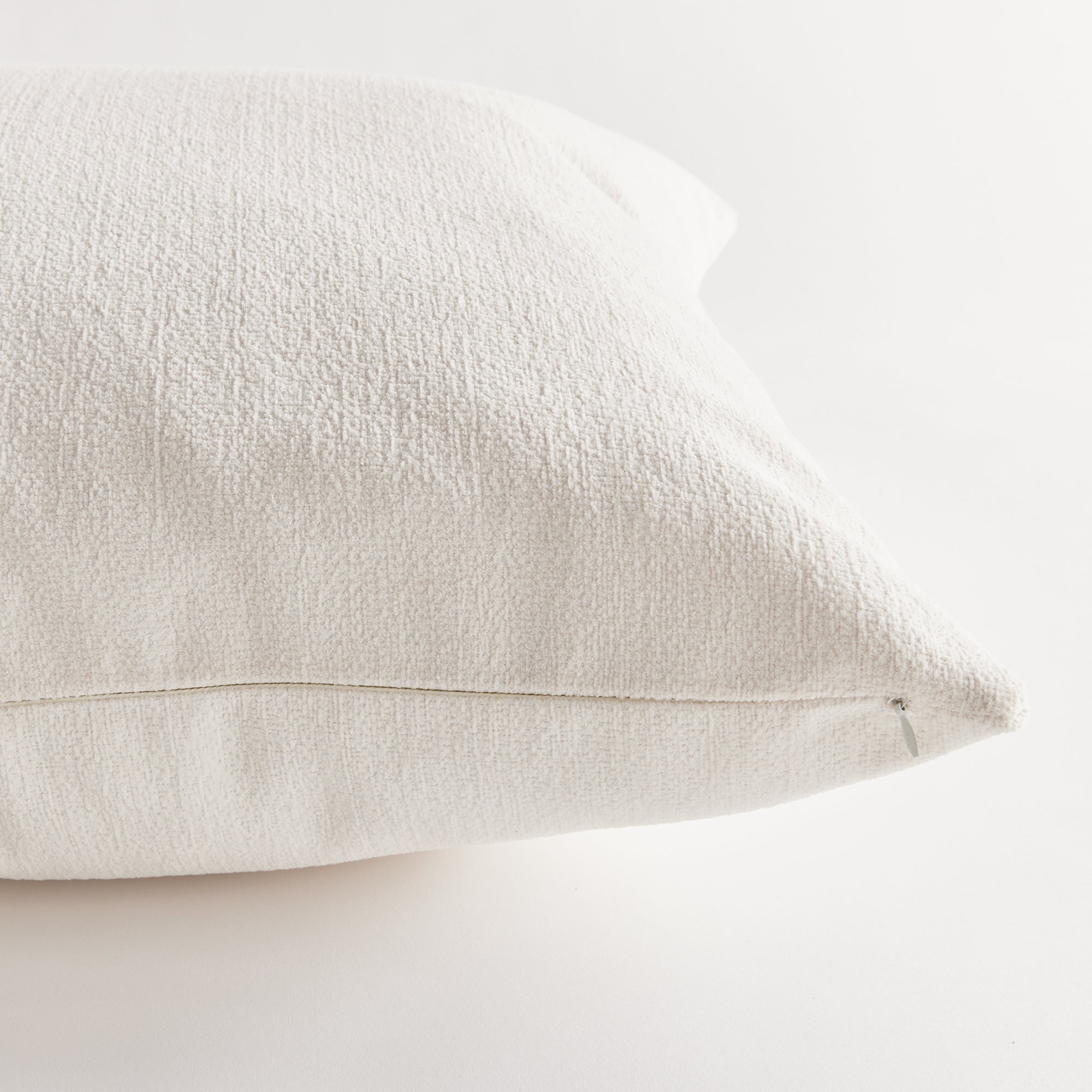COOPER SQUARE INDOOR-OUTDOOR PILLOW 24" - view 4