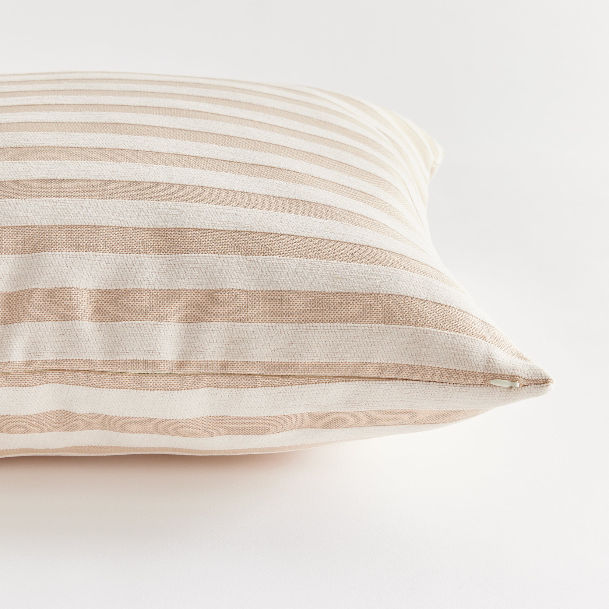 GRANT SQUARE INDOOR-OUTDOOR PILLOW 20" - view 4