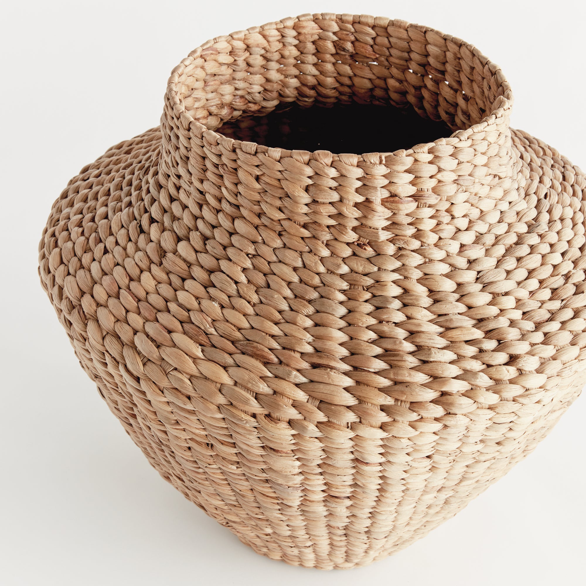 Water Hyacinth Urn - View 2