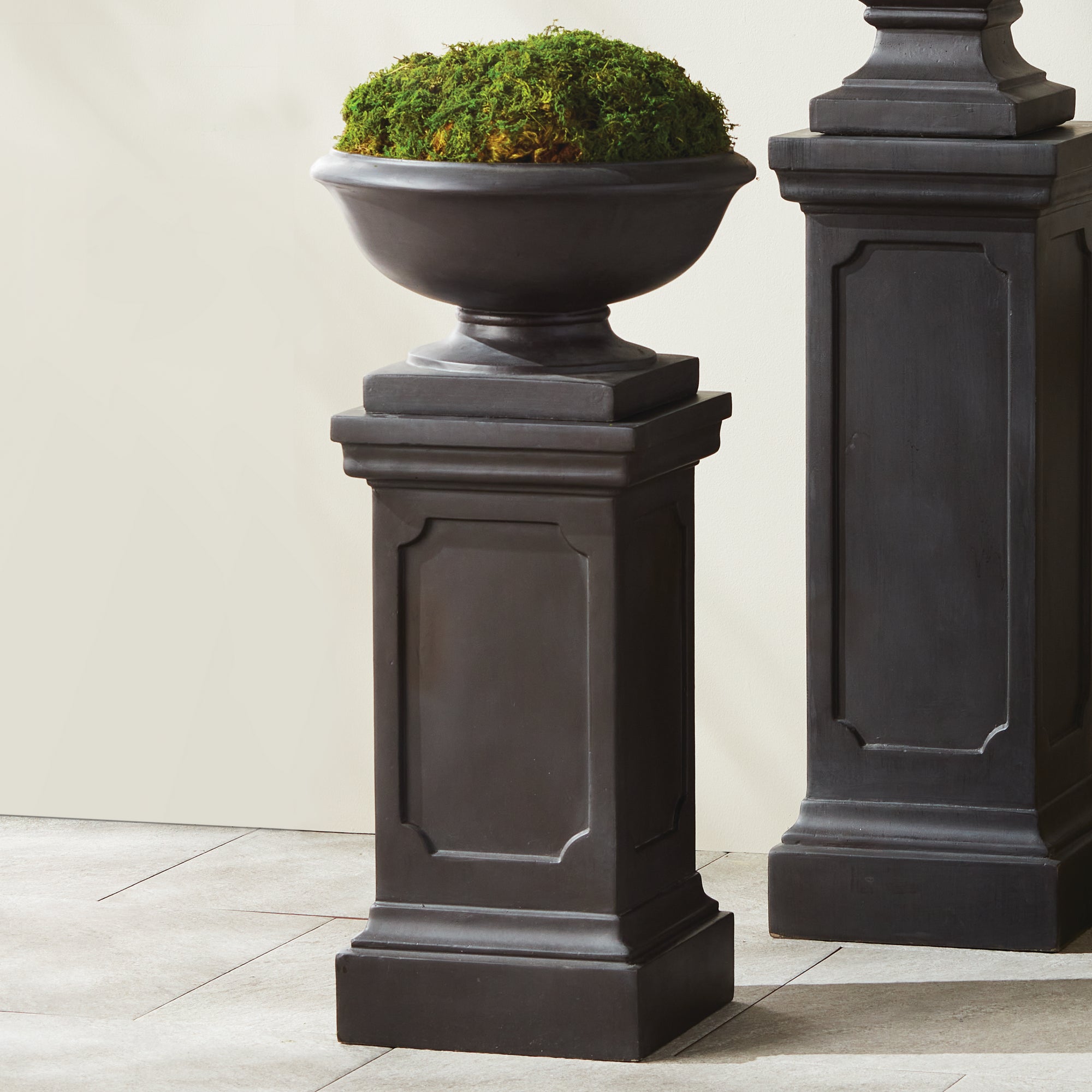 Fibreclay Chambers Pedestal Short - View 4