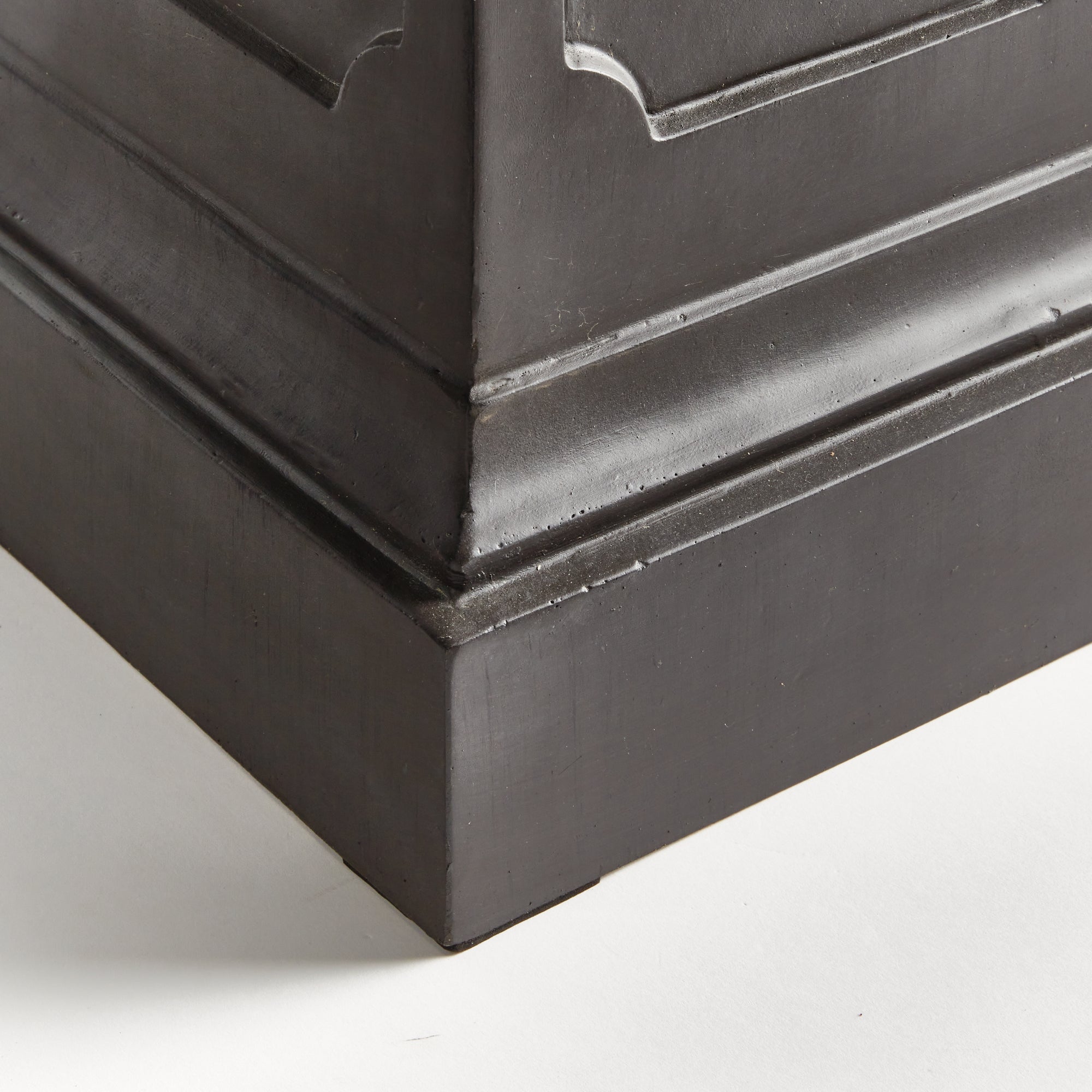FIBRECLAY CHAMBERS PEDESTAL SHORT - view 3