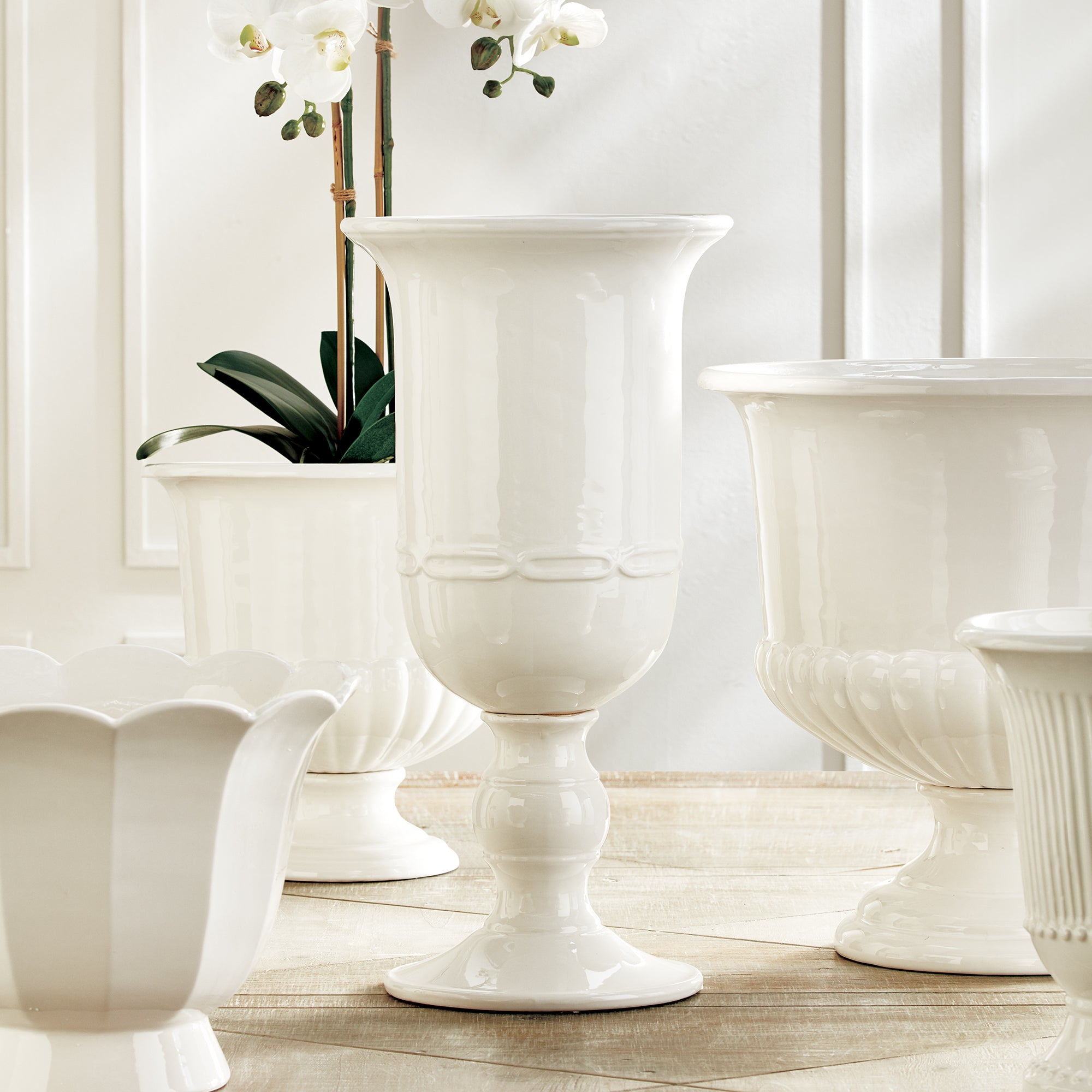 MIRABELLE PETITE PEDESTAL URN - view 4