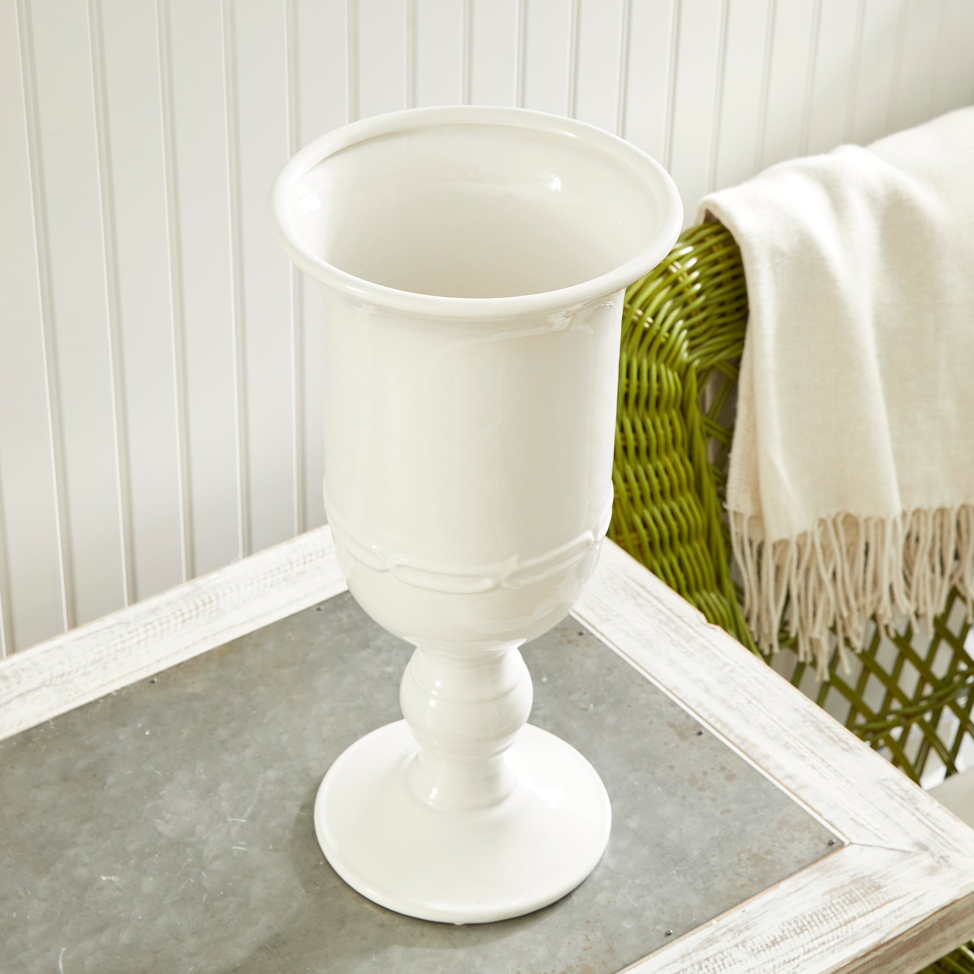 MIRABELLE PETITE PEDESTAL URN - view 8