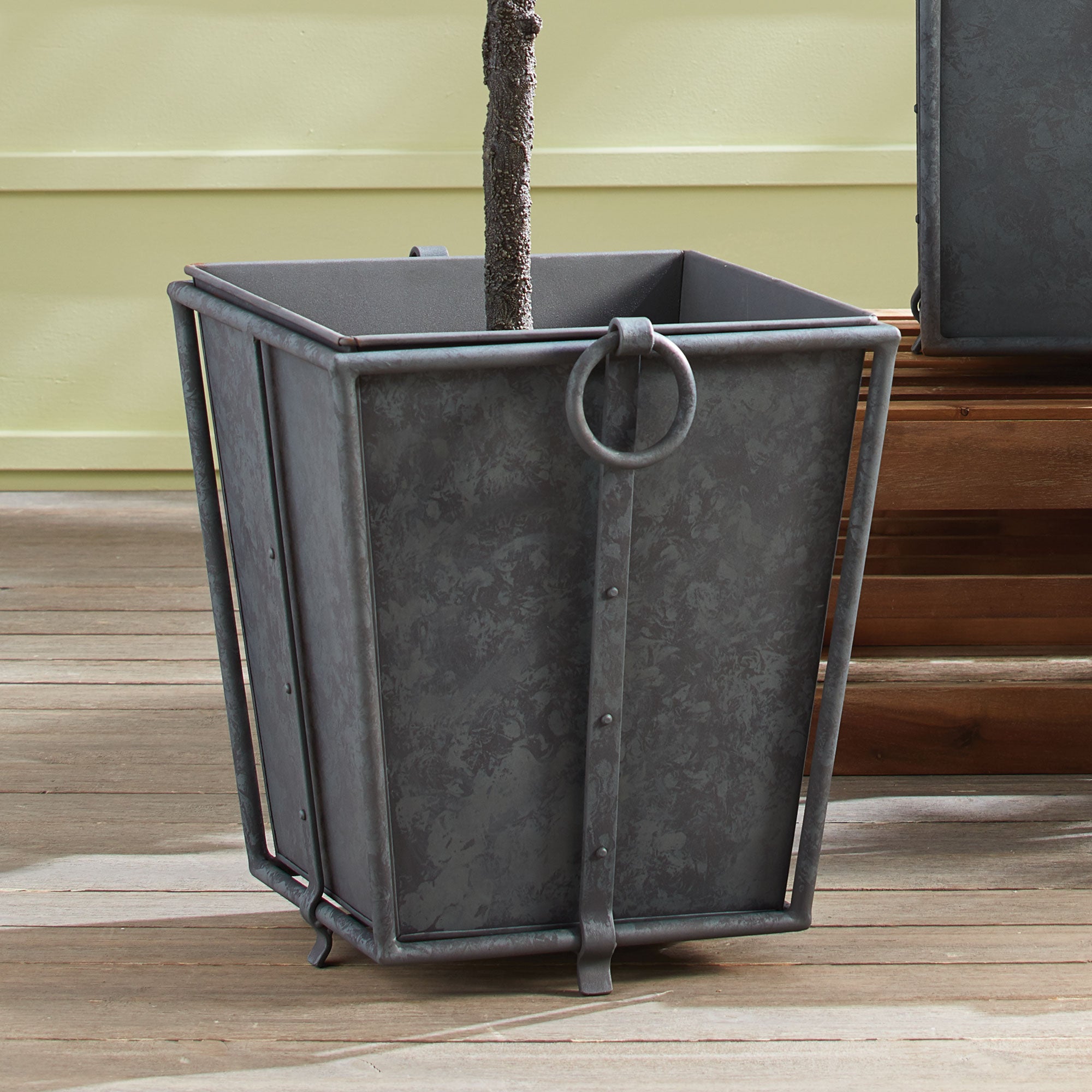 CALLAHAN TAPERED PLANTER SMALL - view 7