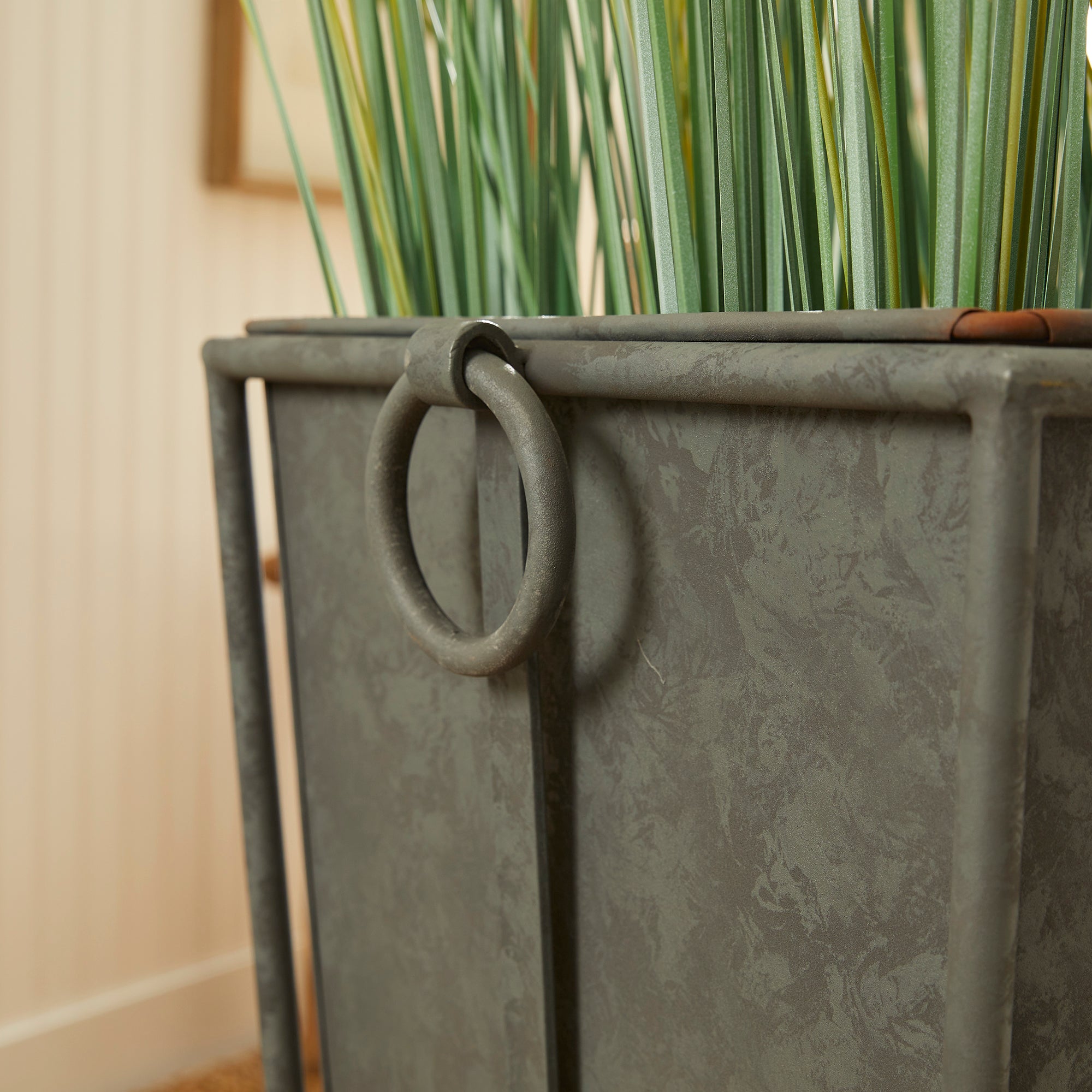 CALLAHAN TAPERED PLANTER LARGE - view 11
