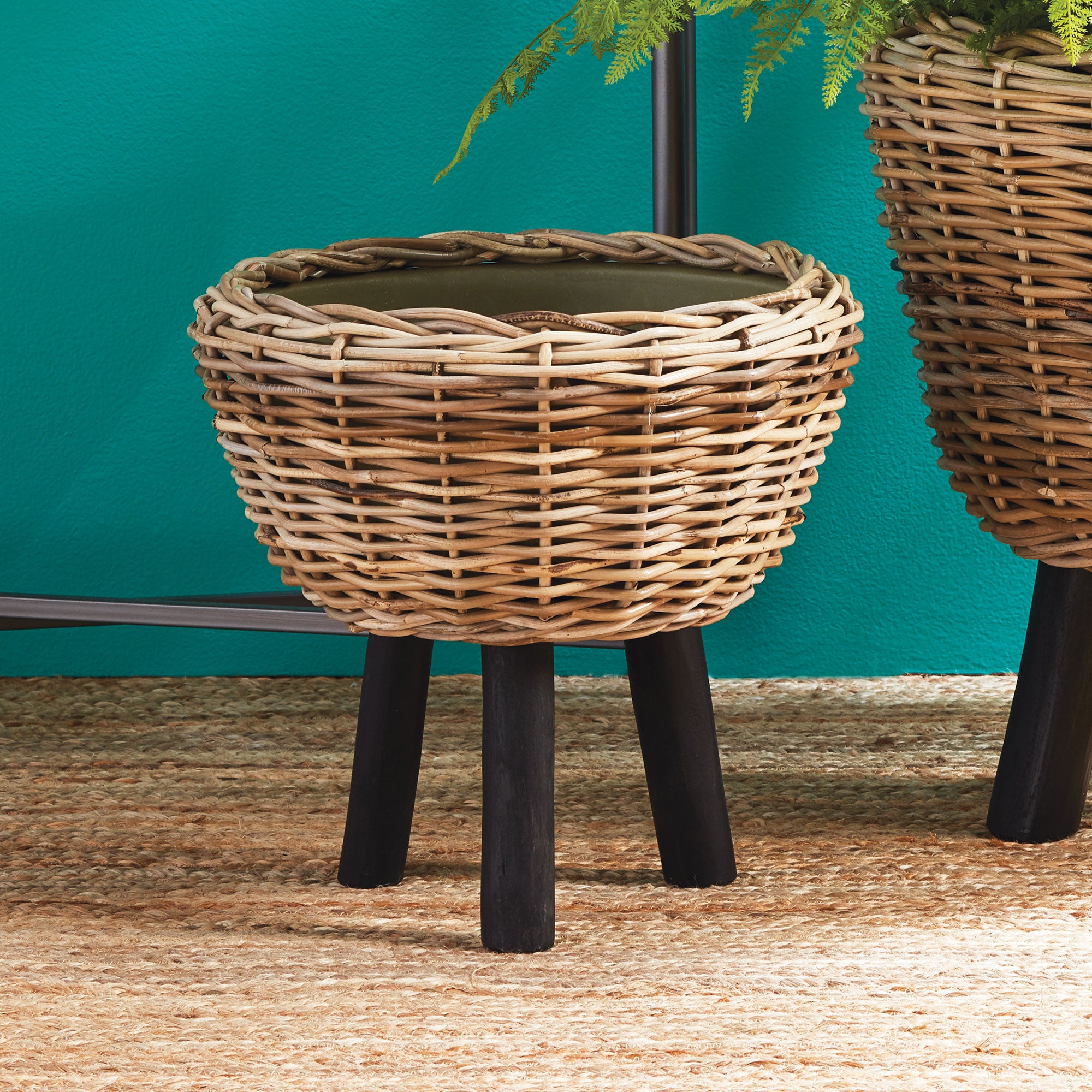WOVEN RATTAN DRY BASKET PLANT RISER 17" - view 2