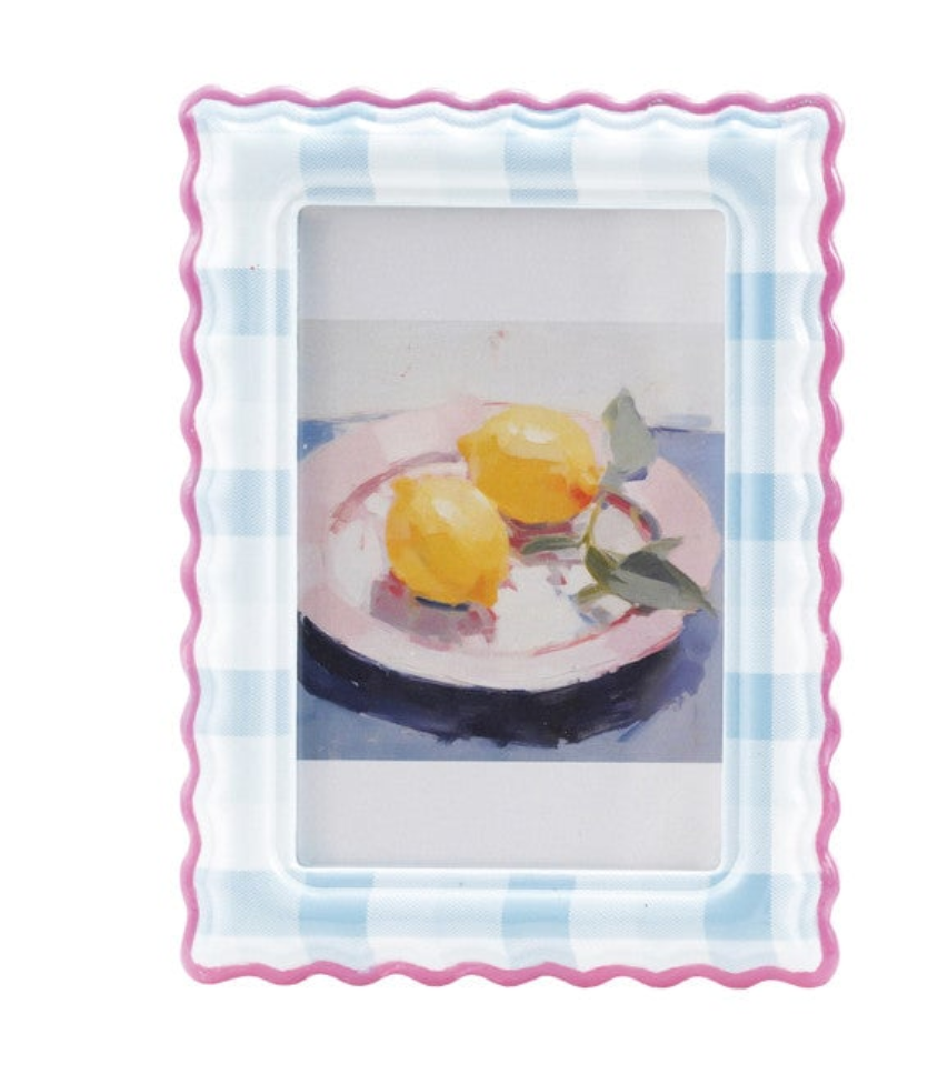 Scalloped Photo Frame w/ Plaid Pattern, 2 Colors (Holds 4" x 6" Photo) (Hangs or Sits)