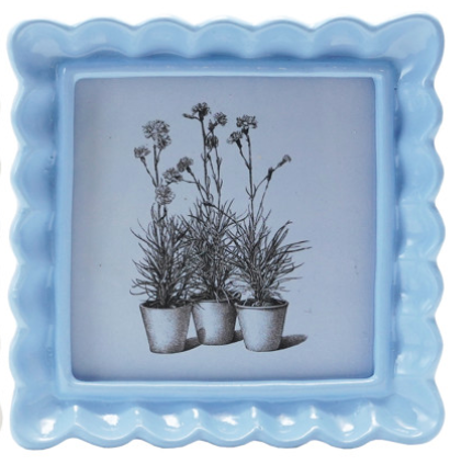 Resin Ruffled Frames for 4x4 Photo