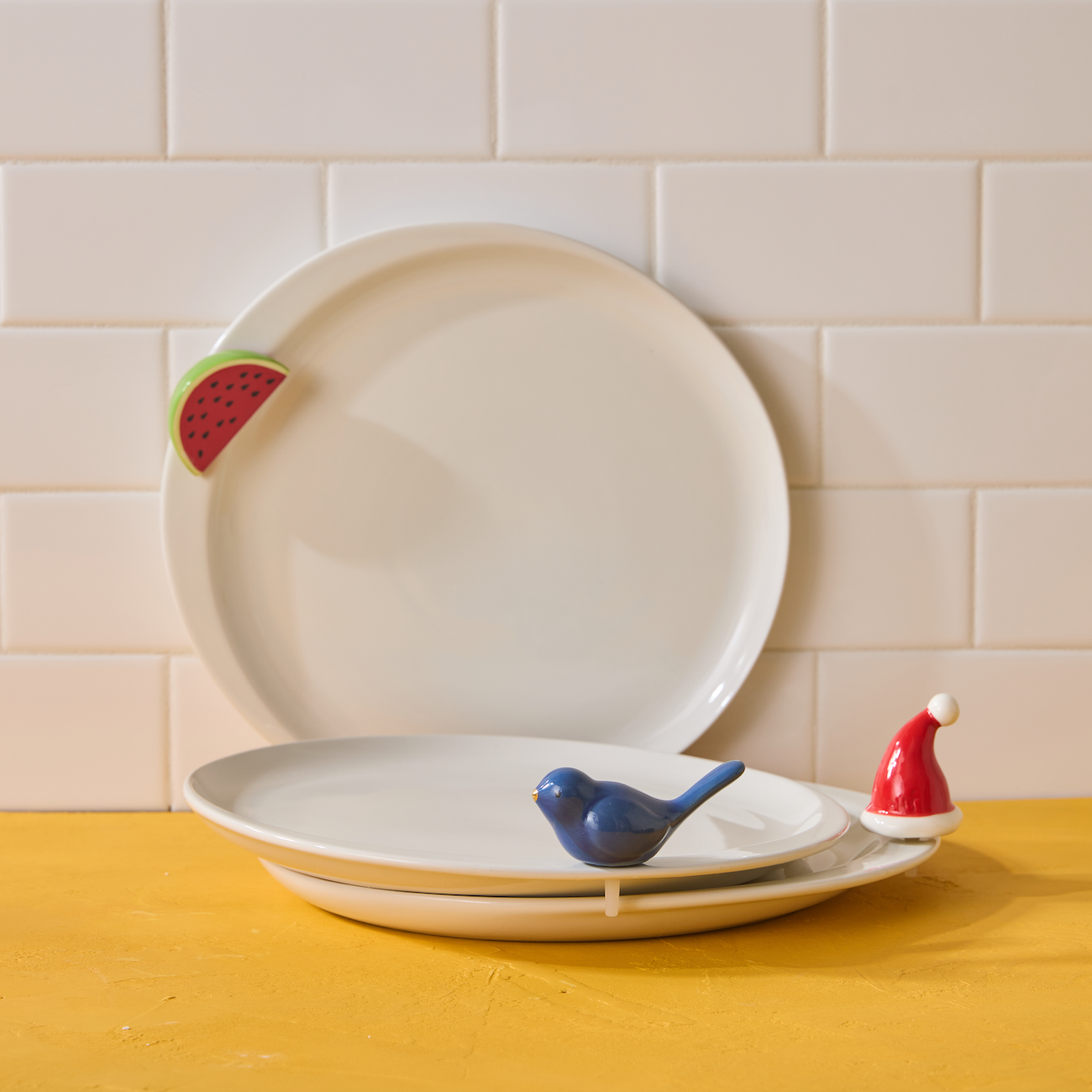 NORA FLEMING CELEBRATION CIRCLE PLATE Z9A