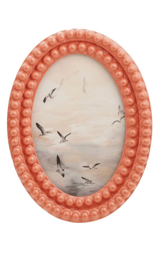 Oval Resin Bobbin Photo Frame, 2 Colors (Holds 4" x 6" Photo) (Hangs or Sits)