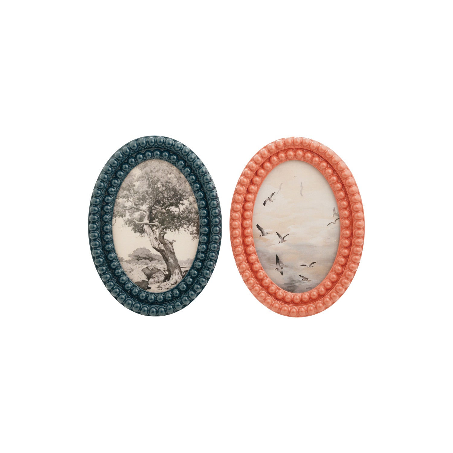Oval Resin Bobbin Photo Frame, 2 Colors
